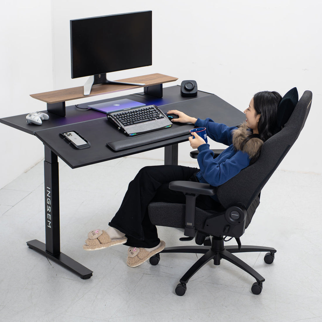 Tilt-Adjustable Gaming Desk with RGB Lights